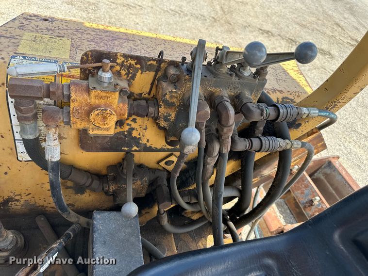 image for item NT9171 Ford 555B landscape tractor