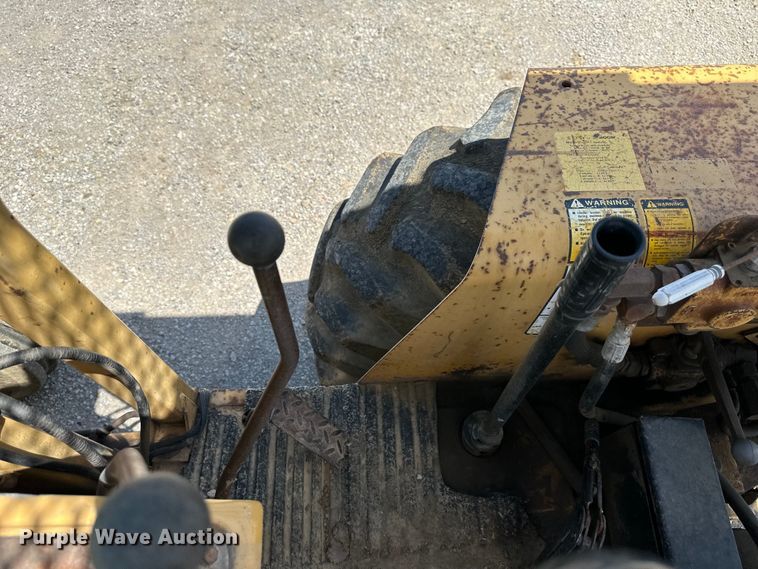 image for item NT9171 Ford 555B landscape tractor