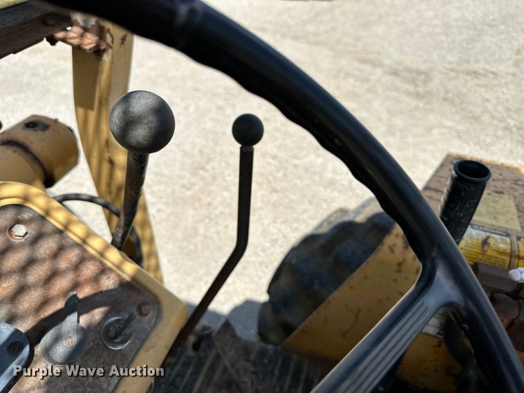 image for item NT9171 Ford 555B landscape tractor