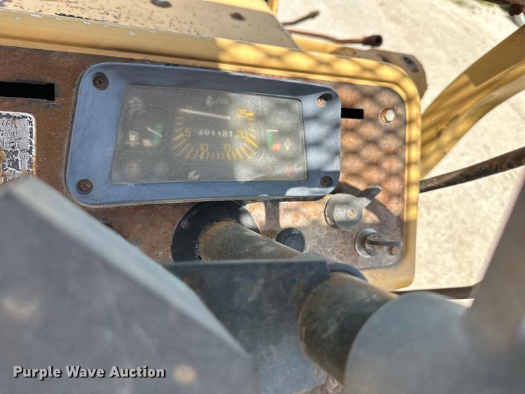 image for item NT9171 Ford 555B landscape tractor