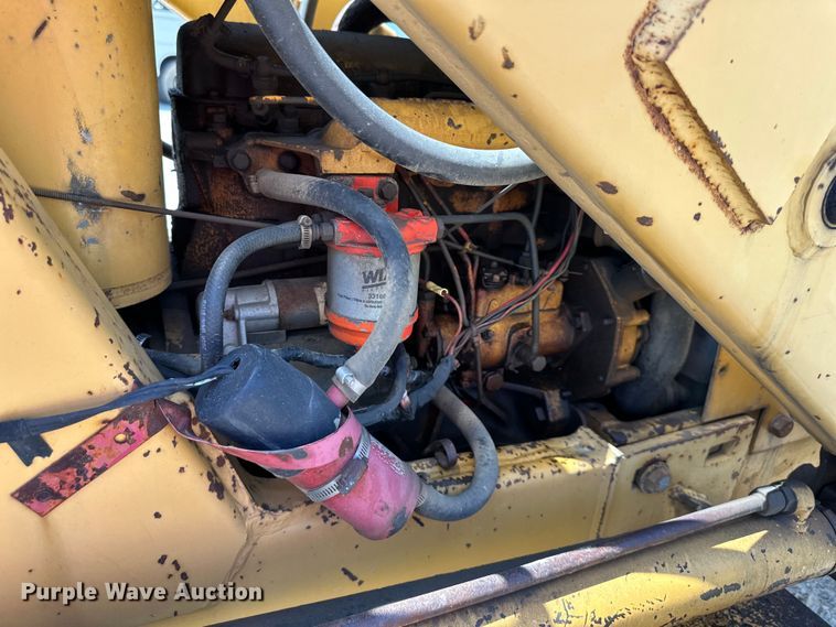 image for item NT9171 Ford 555B landscape tractor