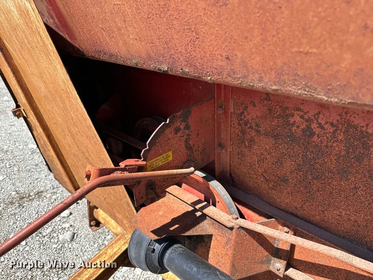 image for item NT9177 Schuler  feed wagon