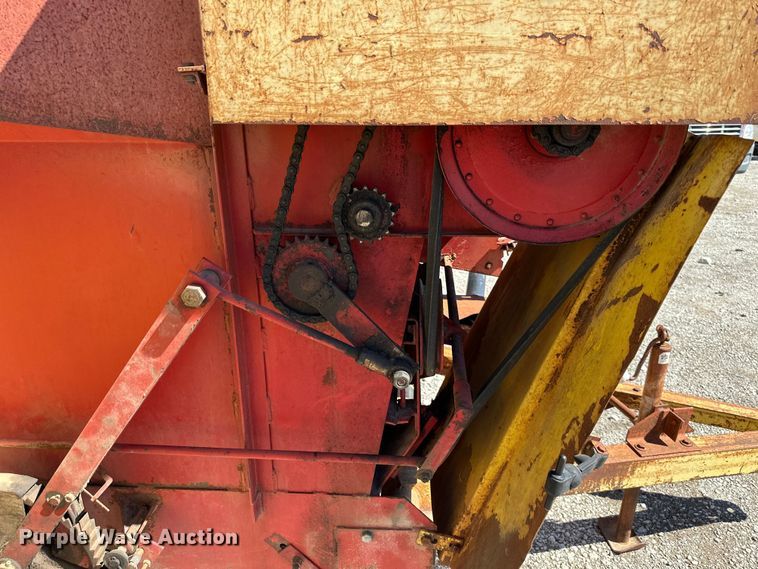 image for item NT9177 Schuler  feed wagon