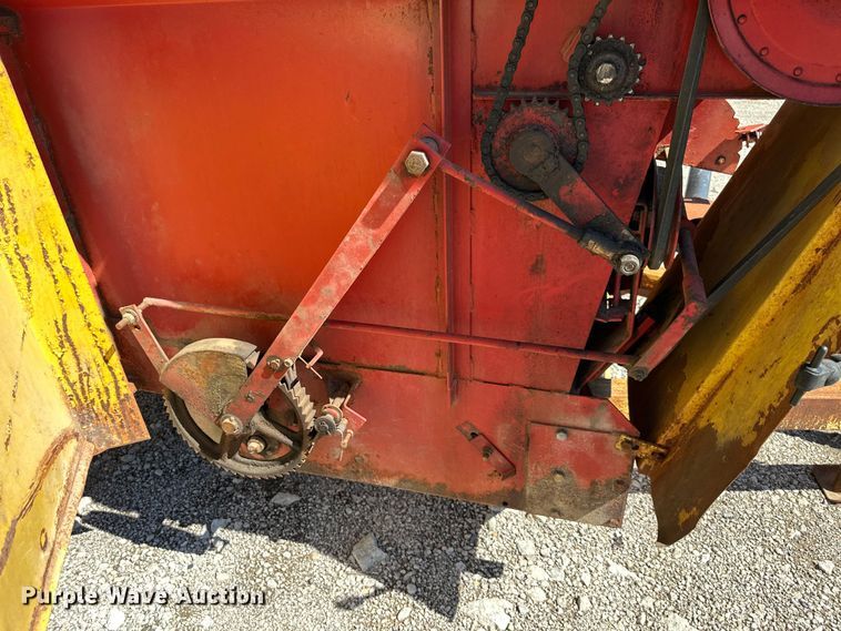 image for item NT9177 Schuler  feed wagon