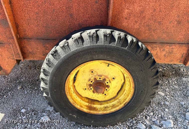 image for item NT9177 Schuler  feed wagon