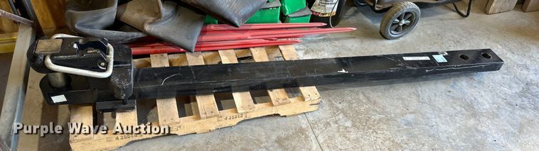 image for item NT9179 CNH Industrial  draw bar