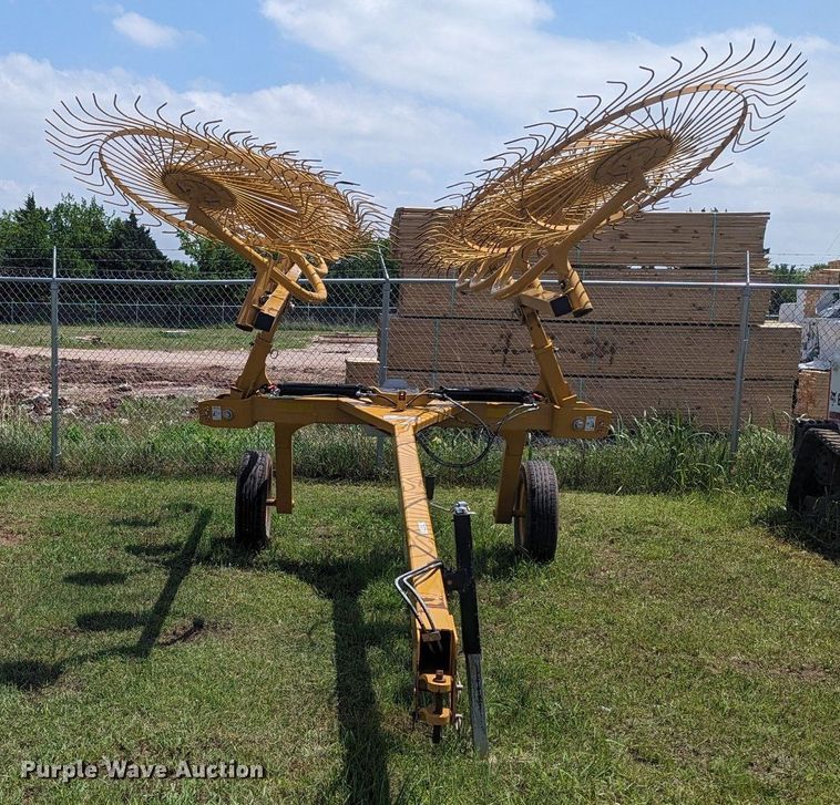 image for item NZ9730 2021 Vermeer VR1224 hay rake