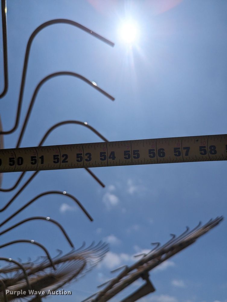 image for item NZ9730 2021 Vermeer VR1224 hay rake