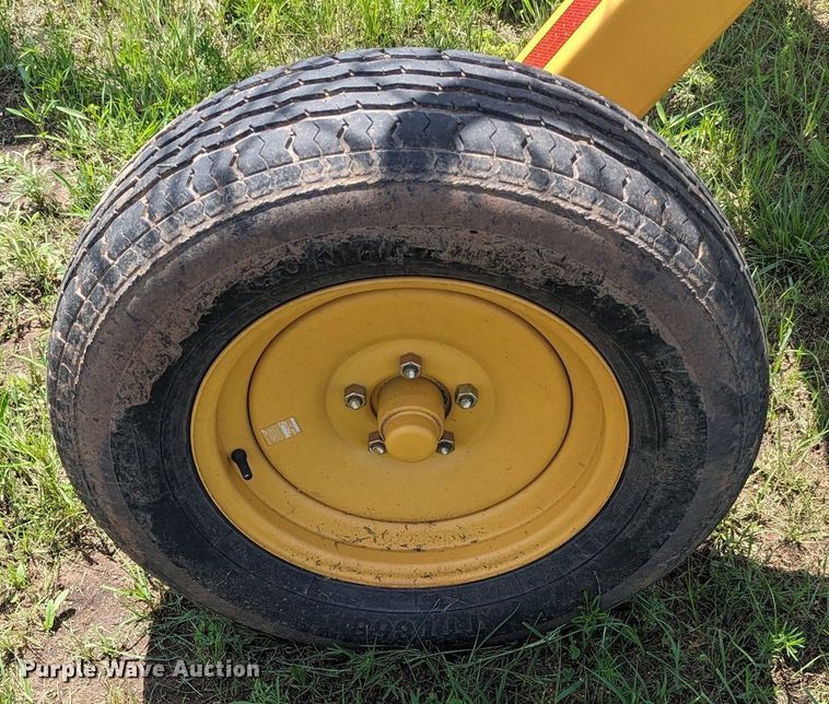 image for item NZ9730 2021 Vermeer VR1224 hay rake