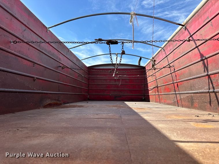 image for item OE9071 1974 Mack R600 grain truck