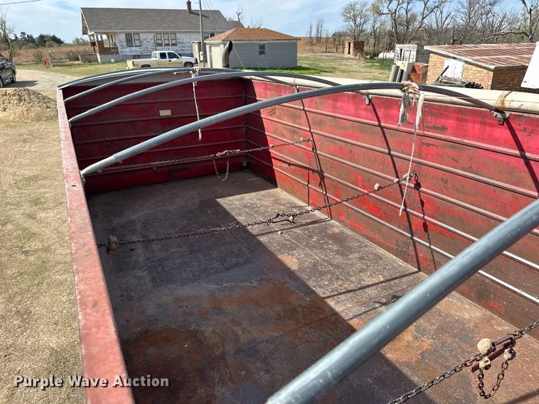 image for item OE9071 1974 Mack R600 grain truck