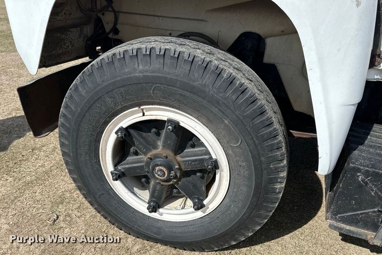 image for item OE9071 1974 Mack R600 grain truck