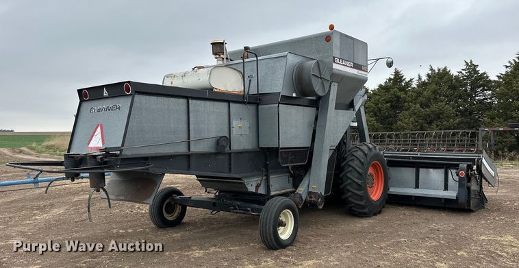image for item OE9145 1980 Gleaner LM-M2 combine