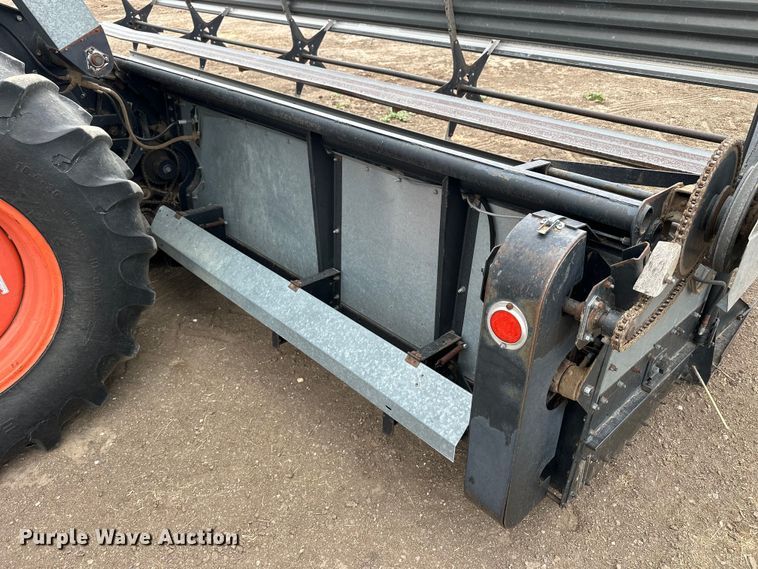 image for item OE9145 1980 Gleaner LM-M2 combine