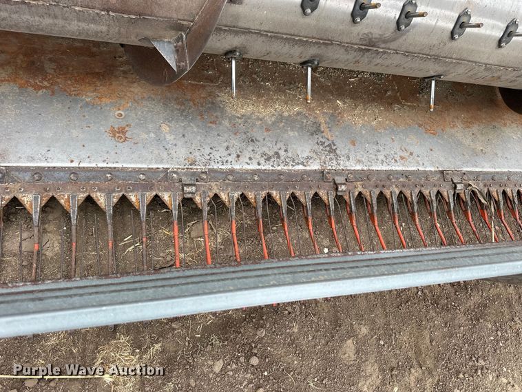 image for item OE9145 1980 Gleaner LM-M2 combine