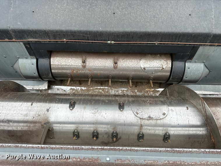 image for item OE9145 1980 Gleaner LM-M2 combine