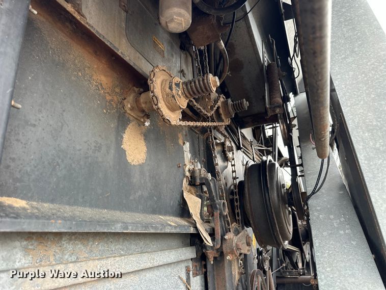 image for item OE9145 1980 Gleaner LM-M2 combine