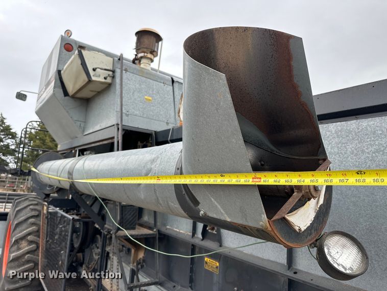 image for item OE9145 1980 Gleaner LM-M2 combine