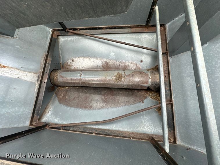 image for item OE9145 1980 Gleaner LM-M2 combine