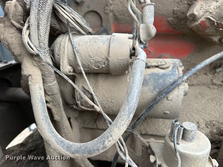 image for item OE9145 1980 Gleaner LM-M2 combine