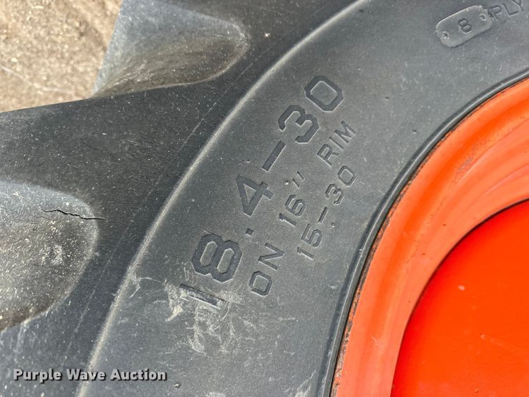 image for item OE9145 1980 Gleaner LM-M2 combine