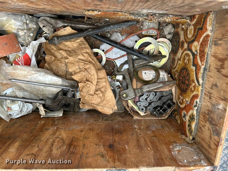 image for item OE9145 1980 Gleaner LM-M2 combine