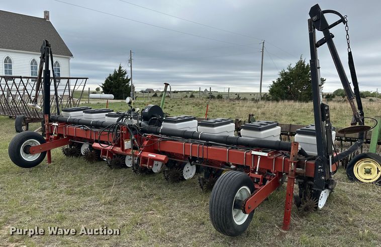 image for item OE9176 White 6700 planter