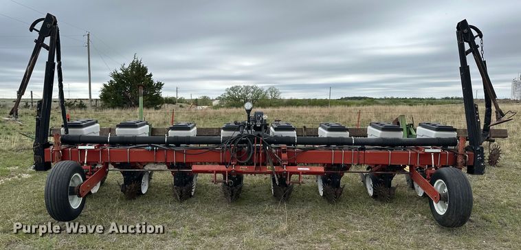 image for item OE9176 White 6700 planter