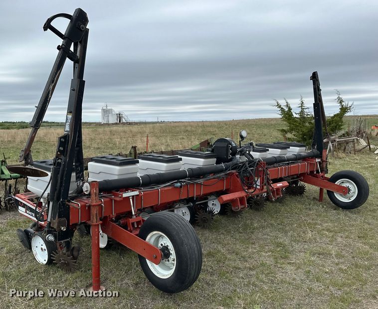 image for item OE9176 White 6700 planter