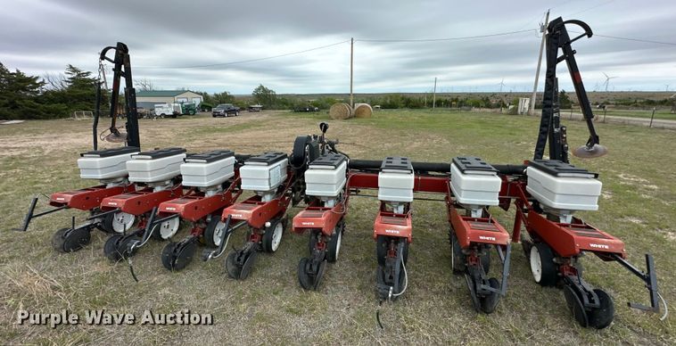 image for item OE9176 White 6700 planter