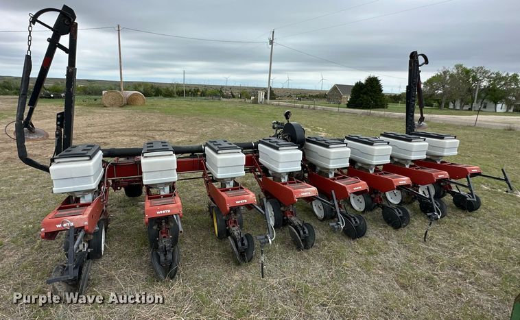 image for item OE9176 White 6700 planter