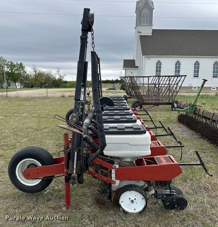 image for item OE9176 White 6700 planter