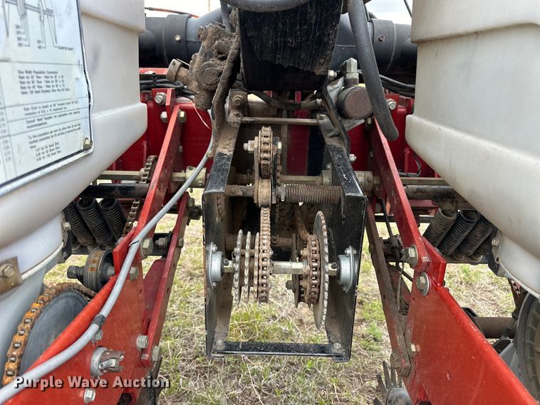 image for item OE9176 White 6700 planter