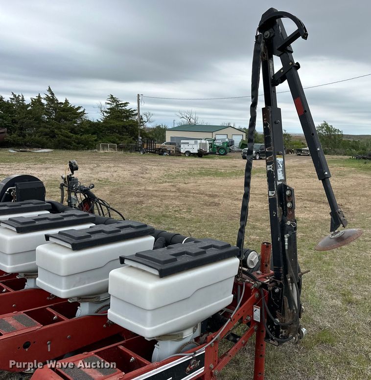 image for item OE9176 White 6700 planter