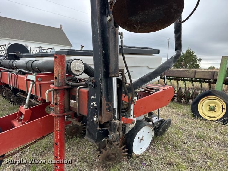 image for item OE9176 White 6700 planter