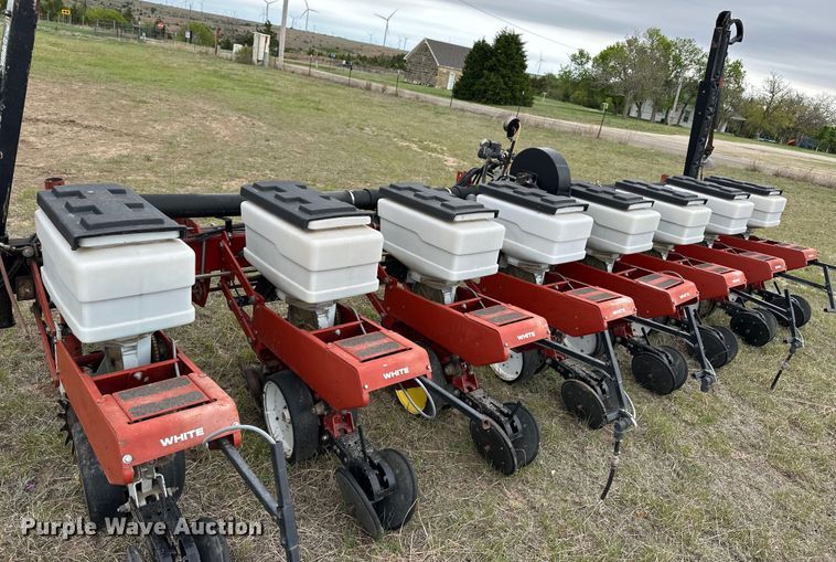 image for item OE9176 White 6700 planter