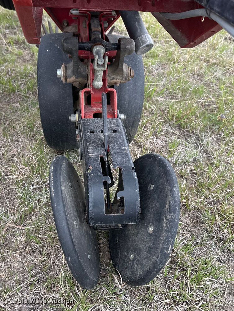 image for item OE9176 White 6700 planter