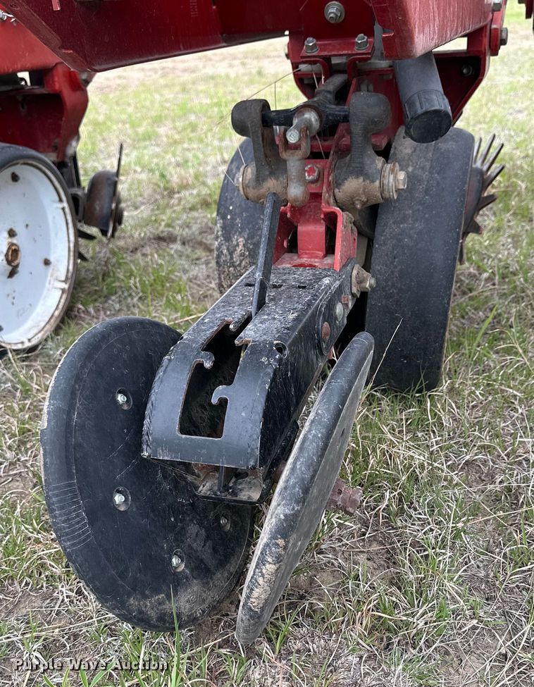 image for item OE9176 White 6700 planter