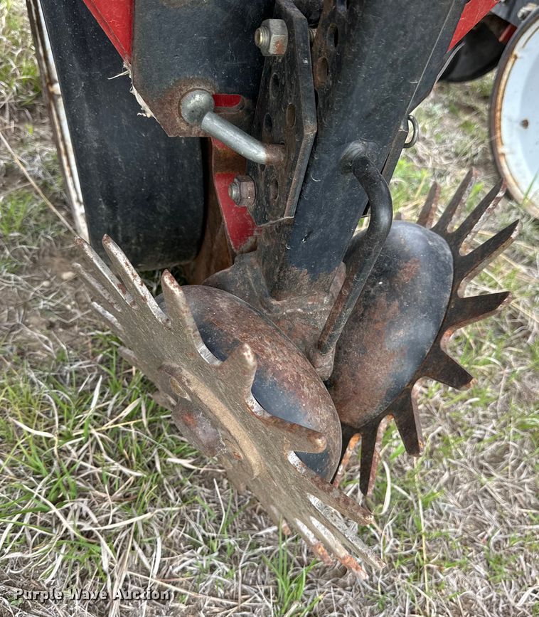 image for item OE9176 White 6700 planter