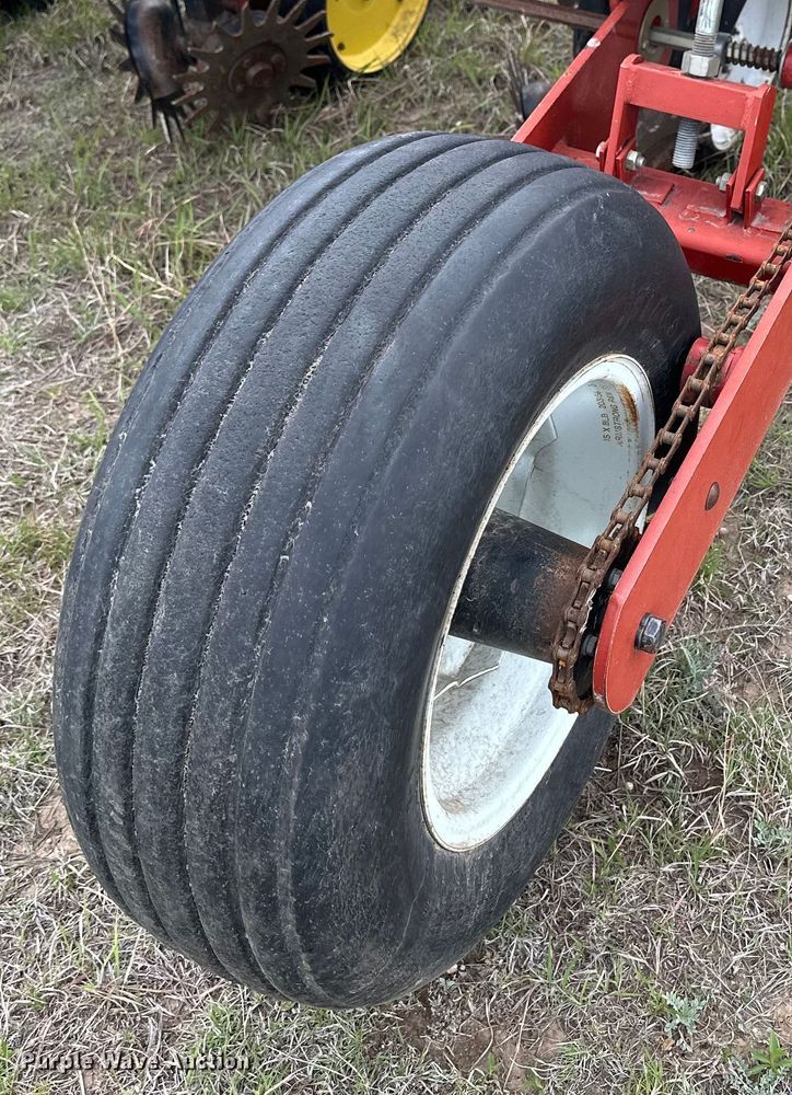 image for item OE9176 White 6700 planter