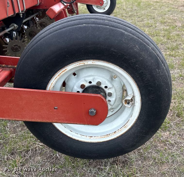 image for item OE9176 White 6700 planter