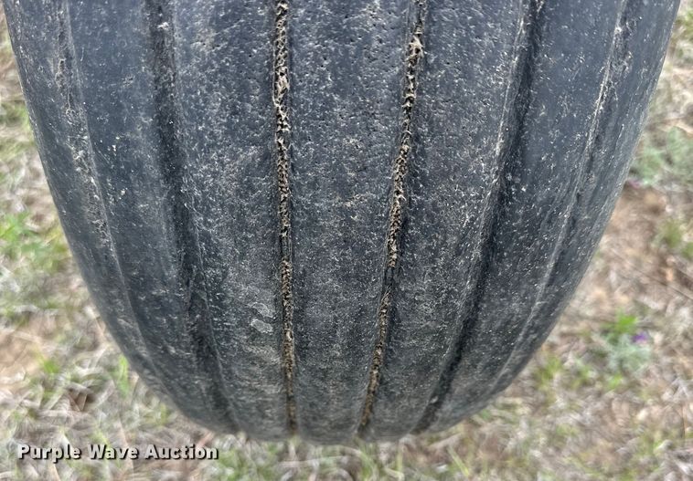 image for item OE9176 White 6700 planter