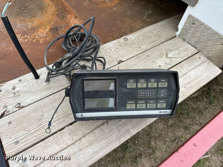 image for item OE9176 White 6700 planter