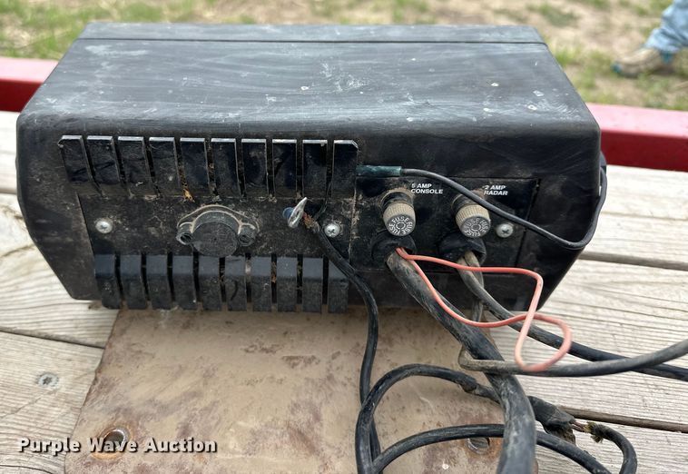 image for item OE9176 White 6700 planter