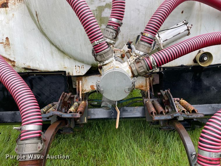 image for item OG9925 Ag-Chem Ag Gator 2004 manure spreader truck