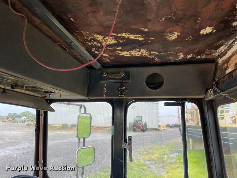 image for item OG9925 Ag-Chem Ag Gator 2004 manure spreader truck