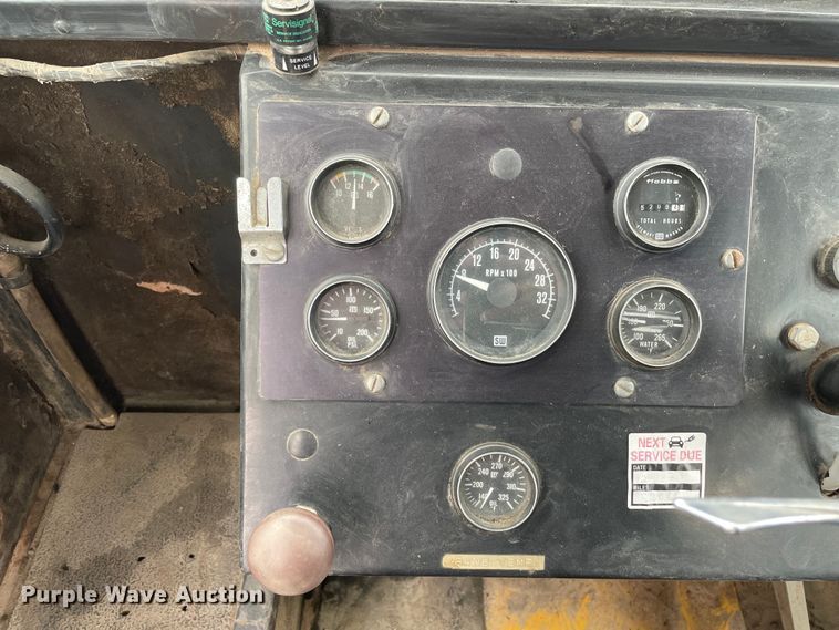 image for item OG9925 Ag-Chem Ag Gator 2004 manure spreader truck