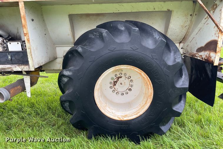 image for item OG9925 Ag-Chem Ag Gator 2004 manure spreader truck