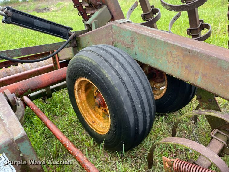 image for item OG9927 Brillion  cultipacker