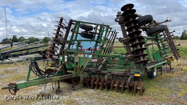 image for item OG9933 John Deere  726 mulch finisher